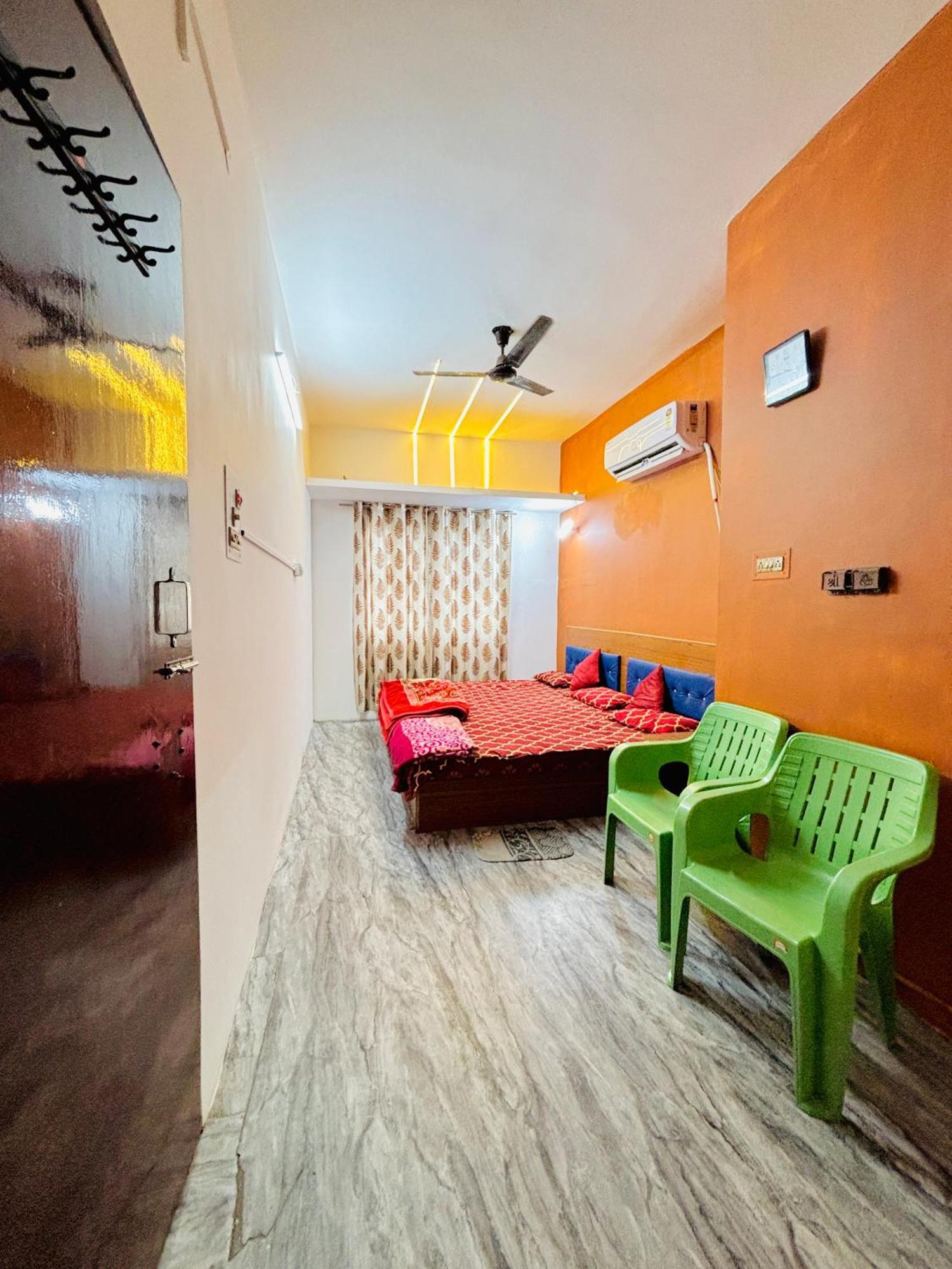 Shivalay Paying Guest House Varanasi Exterior foto