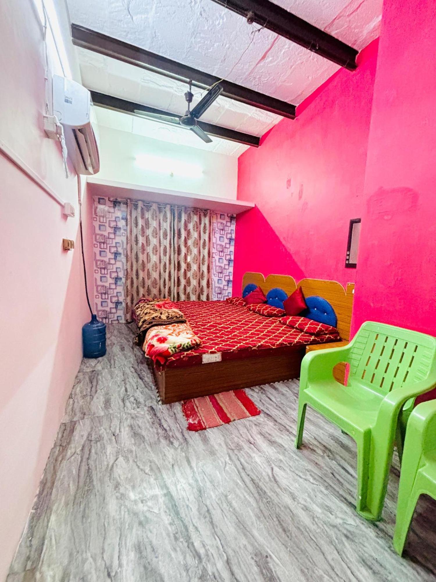 Shivalay Paying Guest House Varanasi Exterior foto