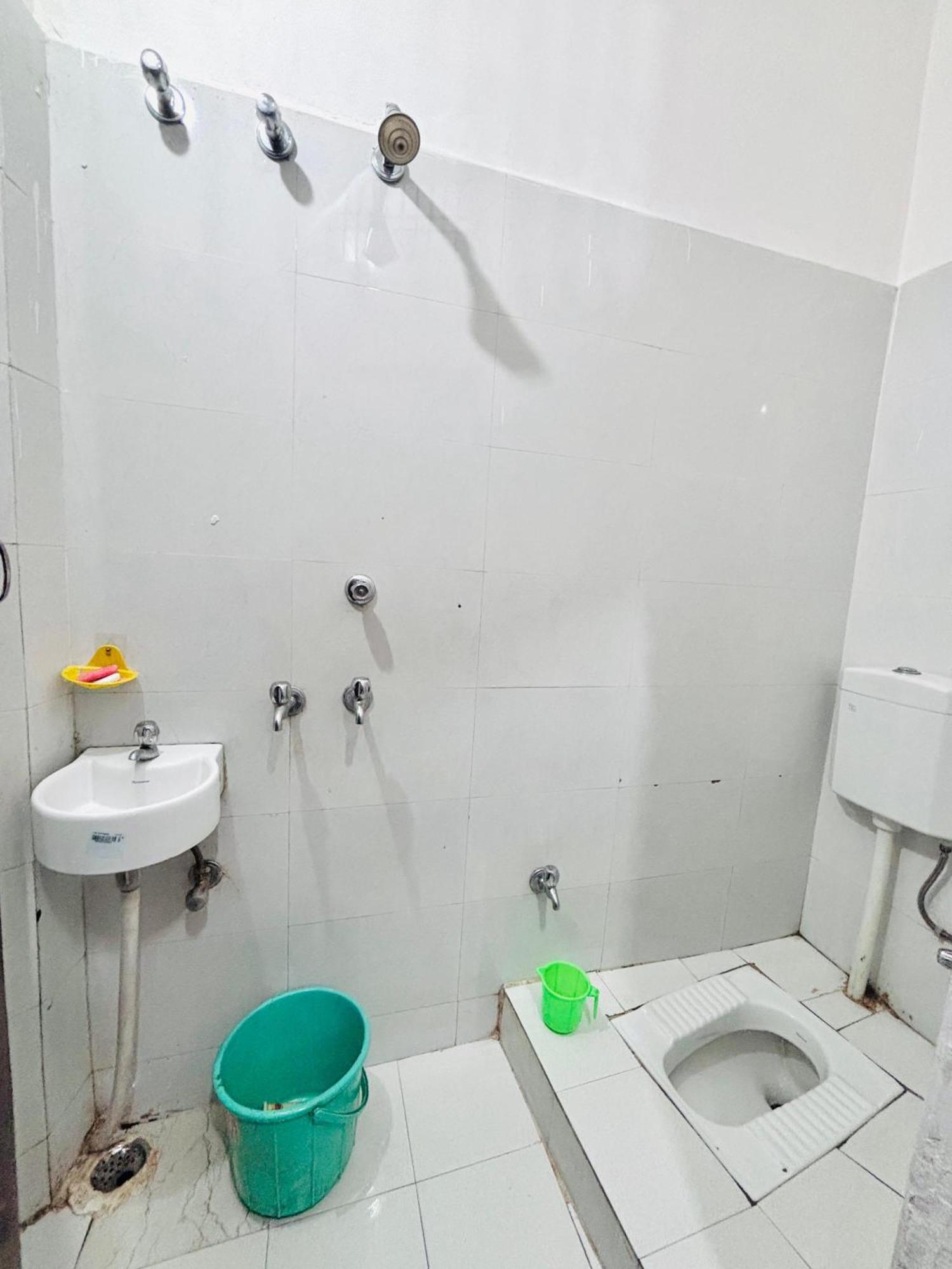 Shivalay Paying Guest House Varanasi Exterior foto